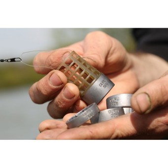 FEEDER CAGE  X-CHANGE DISTANCE FEEDER GURU