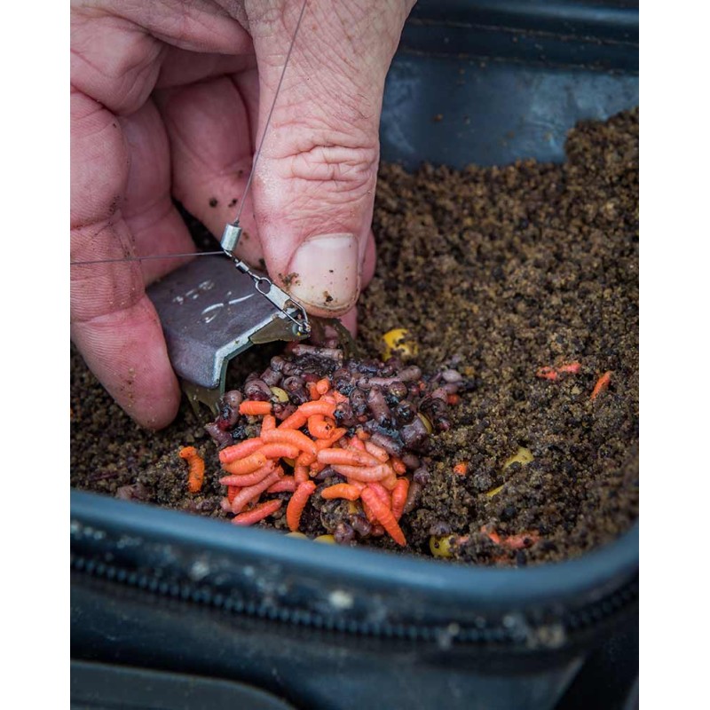 FEEDER PLASTIC CAGE FEEDERS MATRIX FEEDER PLASTIC CAGE FEEDERS MATRIX